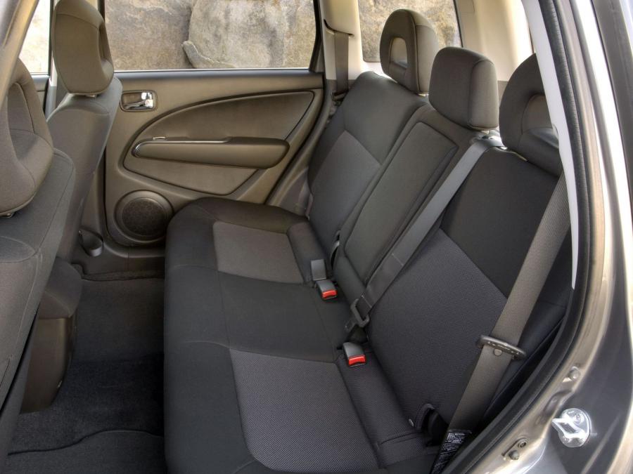  Mitsubishi Outlander 2003 года  (US) (фото 3 из 11)